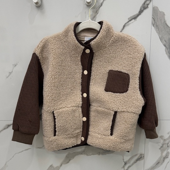 hearts n Other - Cozy Kids Sherpa Jacket with Brown Knit Sleeves